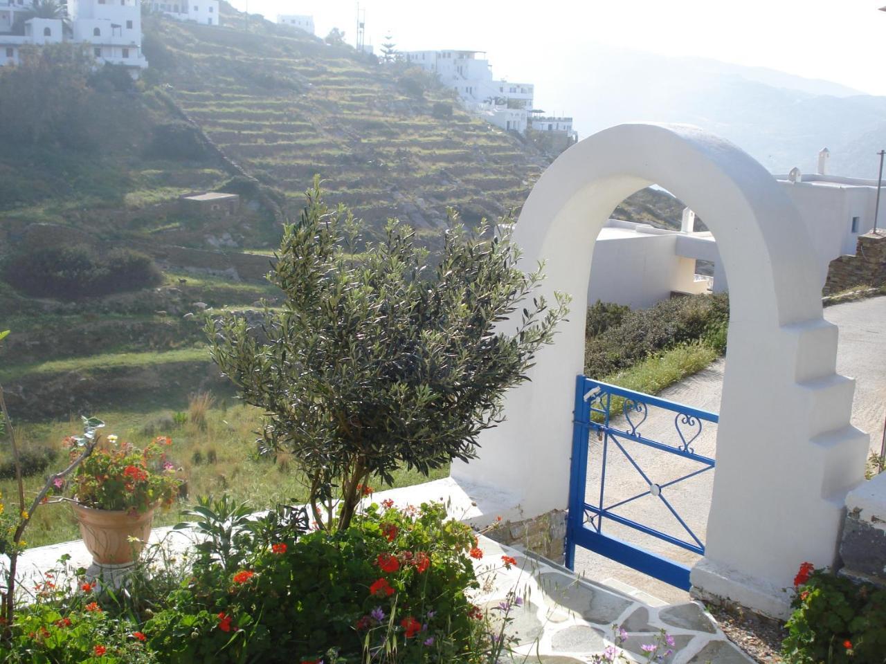 Blue Horizon Ios Hotel Exterior photo