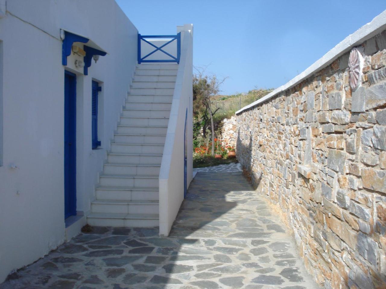 Blue Horizon Ios Hotel Exterior photo